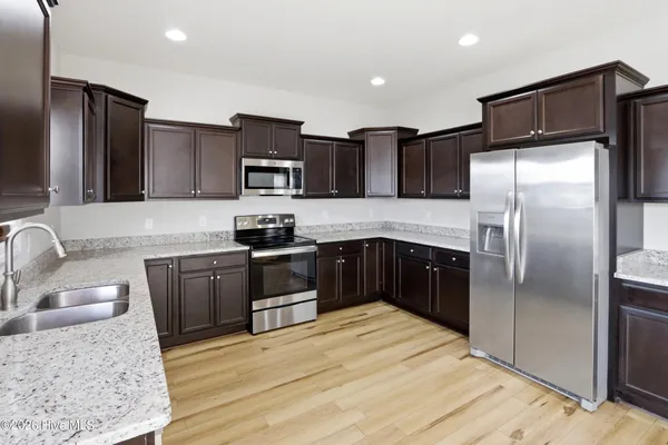 $2,150 | 312 Wood House Drive, Jacksonville, NC 28546