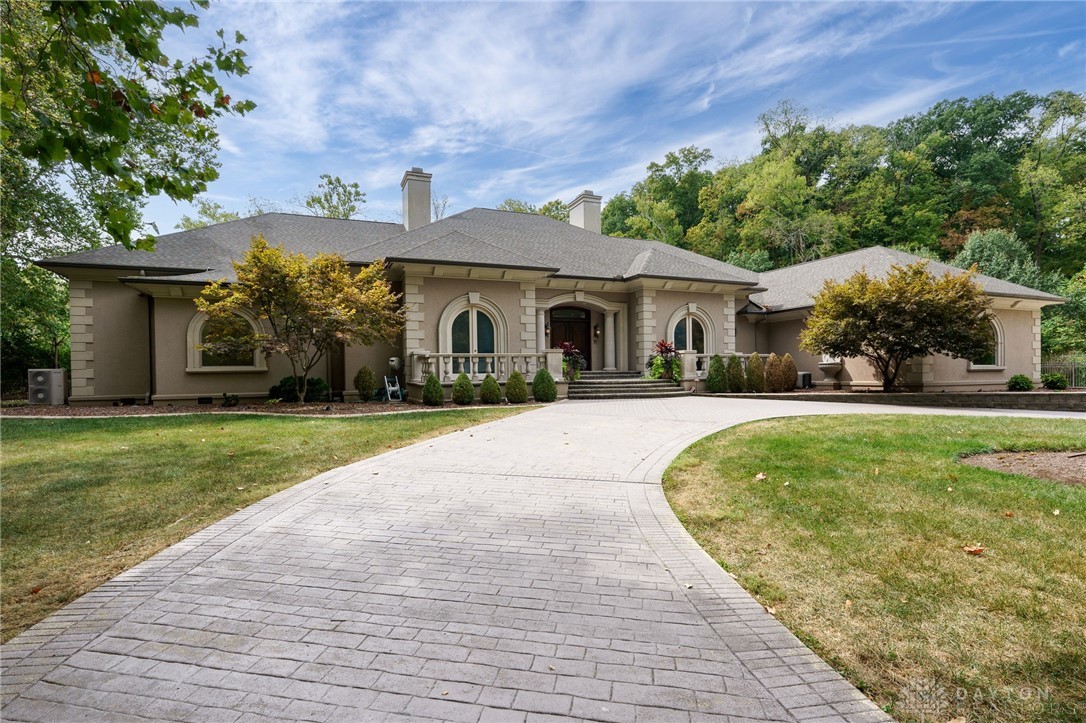 1658 West Alex Bell Road Dayton, OH 45459 - Photo 4 of 71 Gallery Image 4