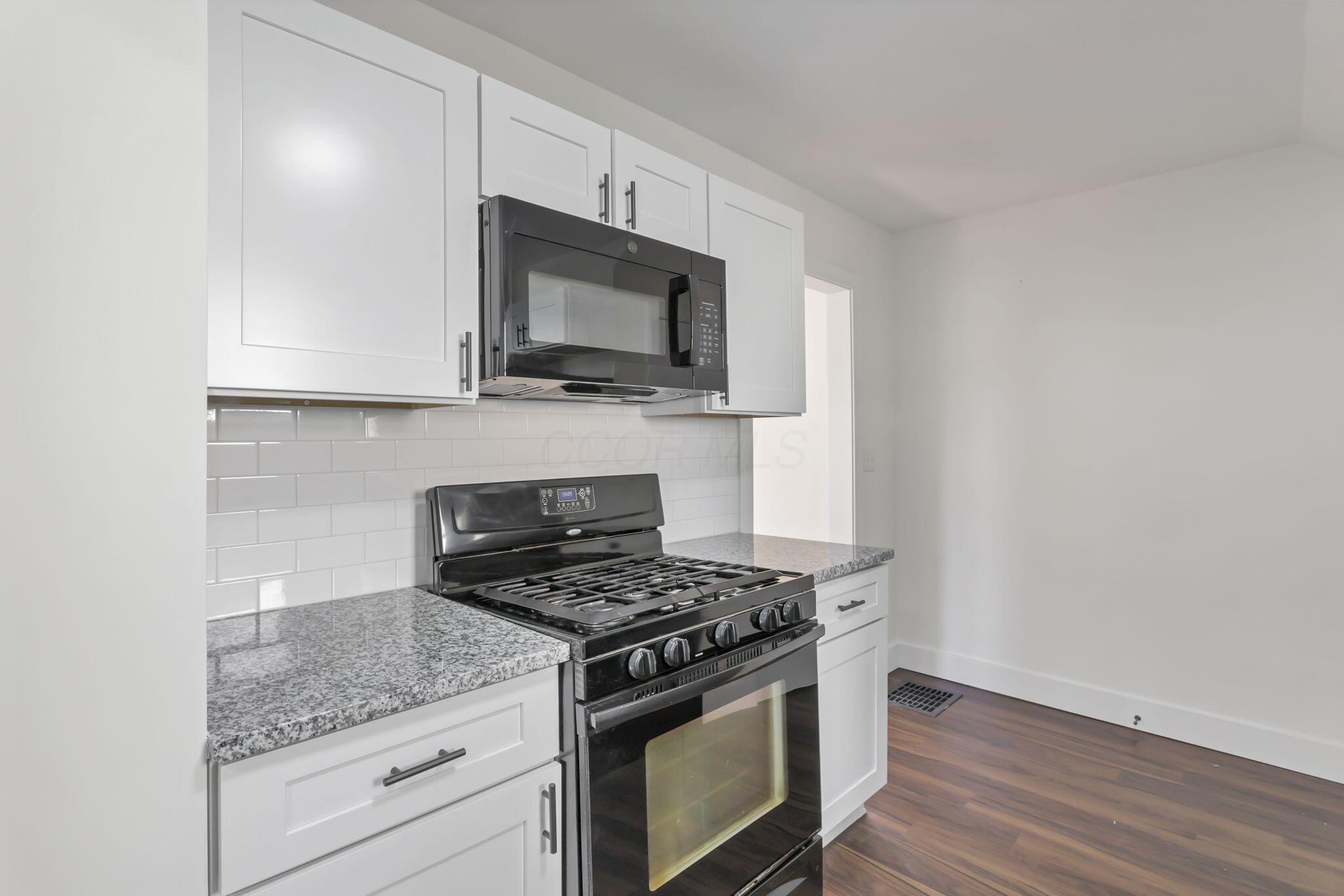 328 Demorest Road Columbus, OH 43204 - Photo 27 of 81 Kitchen