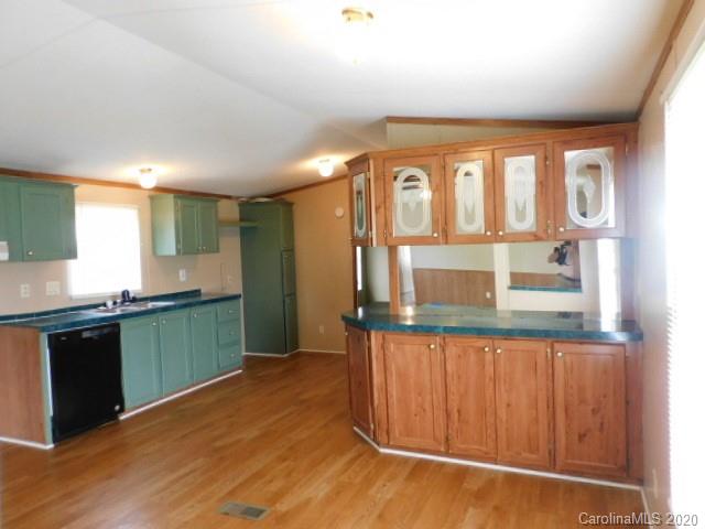 915 State Rd S-46-167, Unit 1A York, SC 29745 - Photo 6 of 16 Gallery Image 6