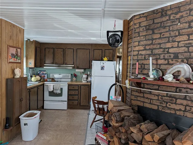 $99,900 | 35 Diamond Hill Road, Glocester, RI 02814