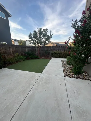 $2,475 | 2124 Las Rosas Avenue, Clovis, CA 93619