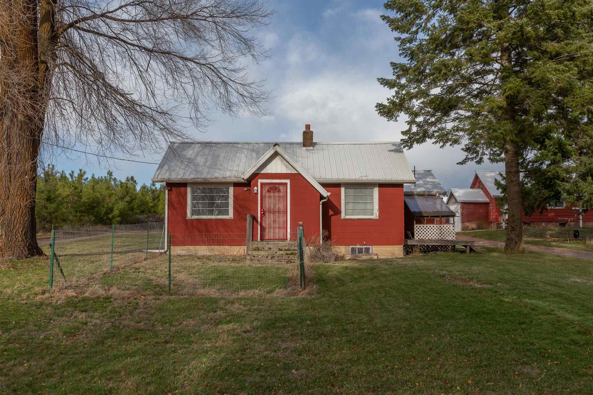 14219 East Piper Road Spokane, WA 99217 - Photo 1 of 30