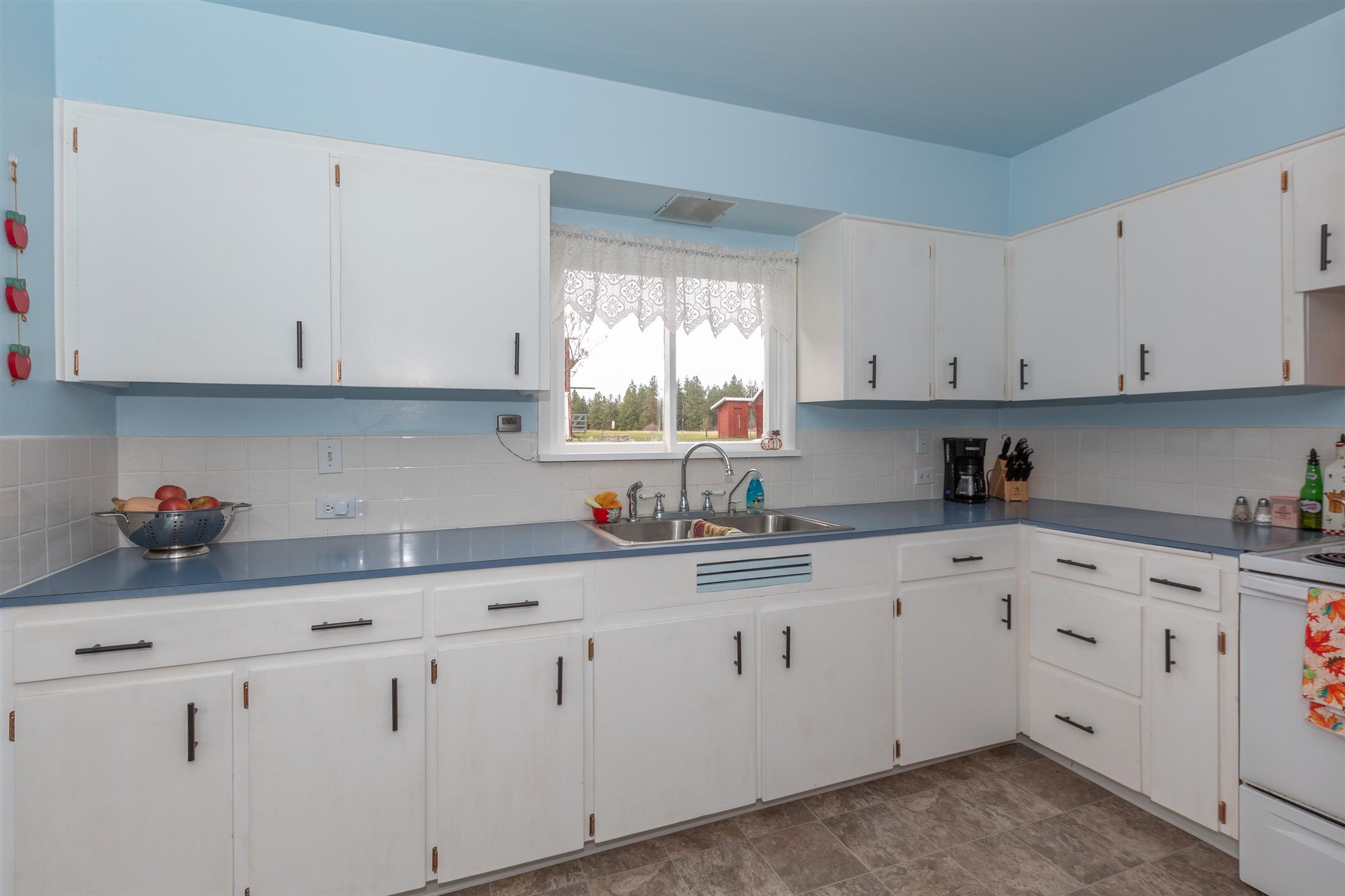 14219 East Piper Road Spokane, WA 99217 - Photo 11 of 30