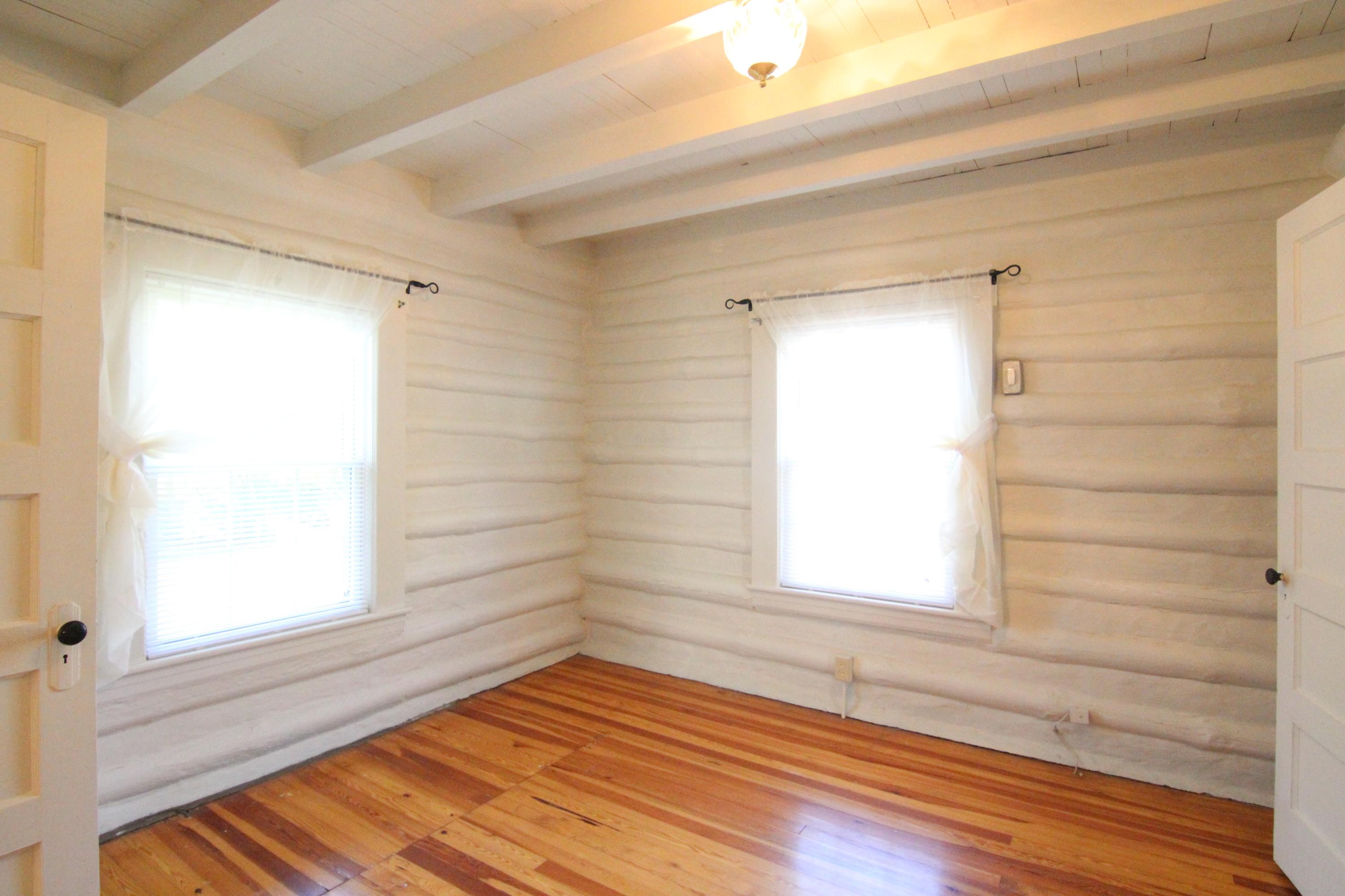 3655 Ventnor Road Southeast Roanoke, VA 24014 - Photo 12 of 27 a view of a small space with a window