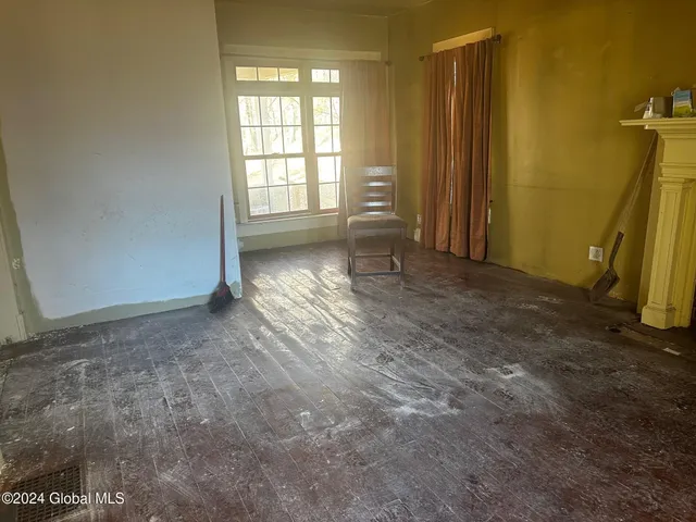 $100,000 | 109 High Street, Cobleskill, NY 12043