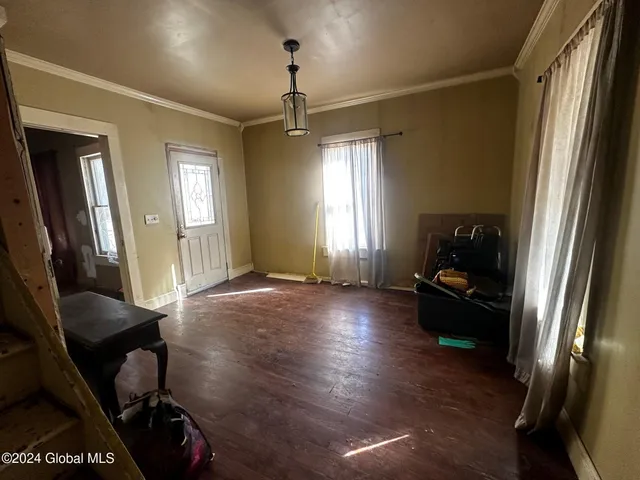 $100,000 | 109 High Street, Cobleskill, NY 12043