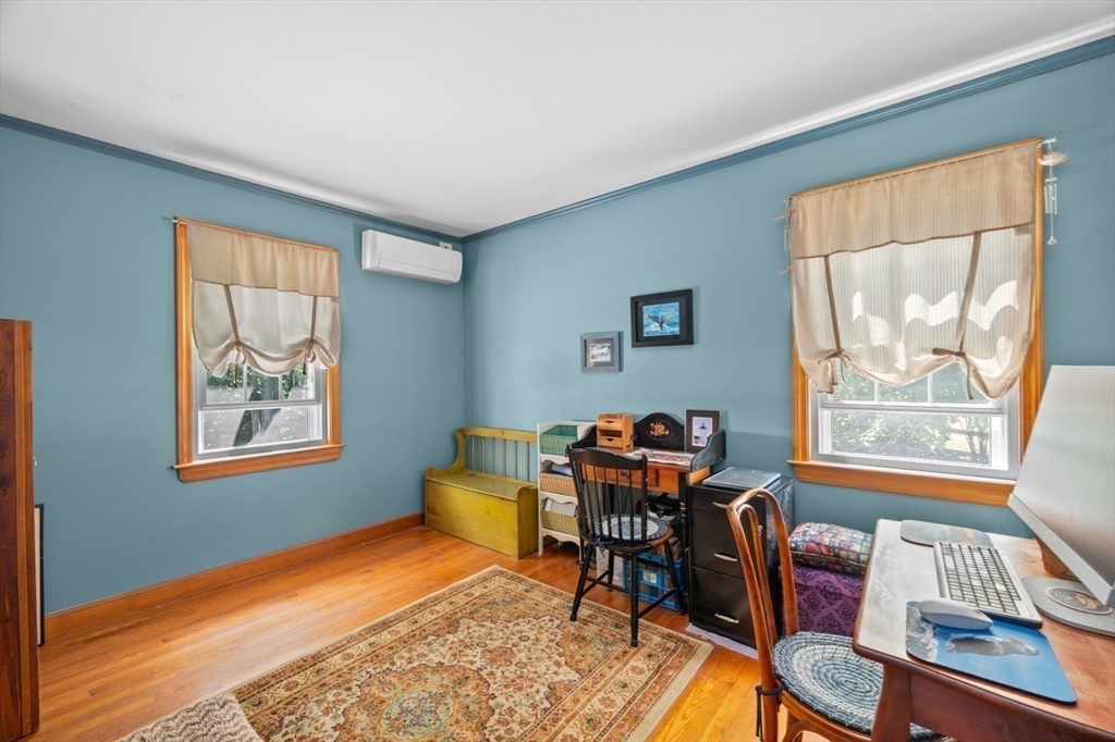19 Middle Road Amesbury, MA 01913 - Photo 18 of 42 Gallery Image 18