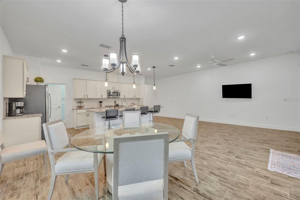 134 Silver Maple Road Groveland, FL 34736 - Photo 19 of 73 a view of a dining room with furniture