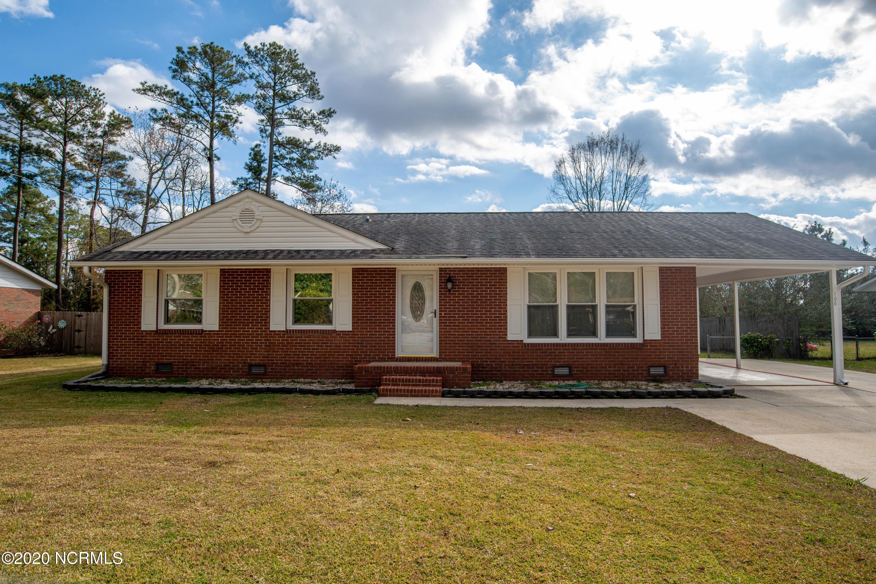 108 Stratford Road Havelock, NC 28532 - Photo 1 of 27 Street view