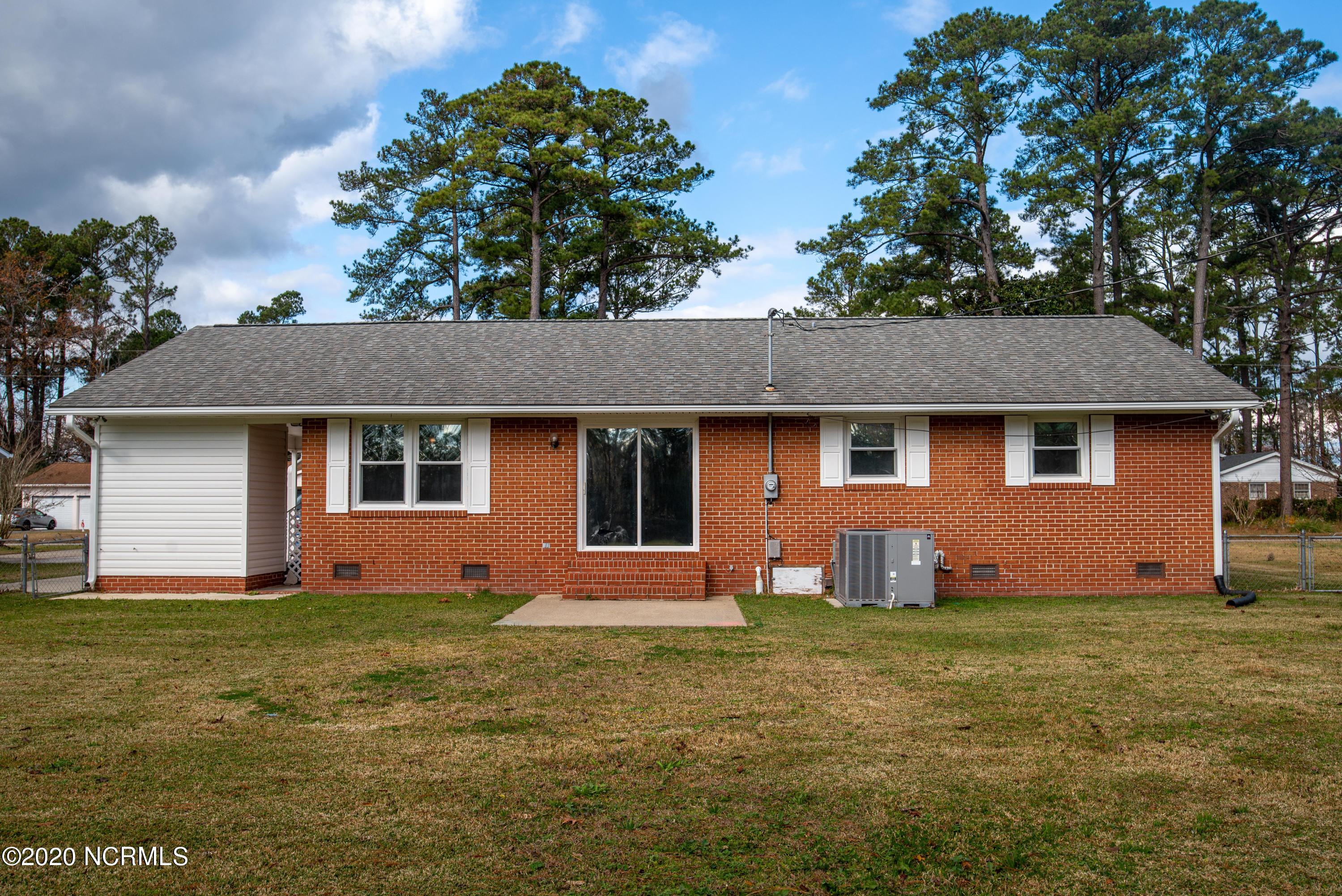 108 Stratford Road Havelock, NC 28532 - Photo 25 of 27 Rear View