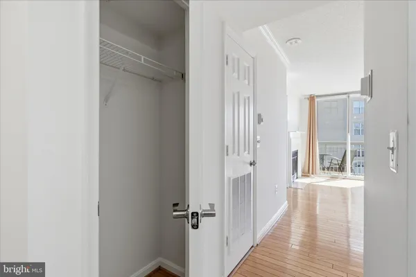 $2,600 | 3830 9th Street North, Unit 508E, Arlington, VA 22203