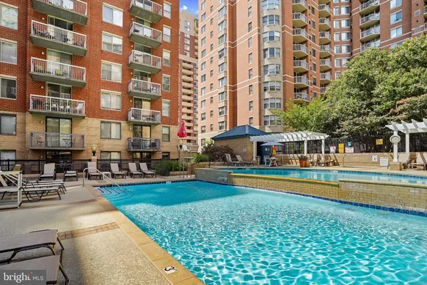 $2,600 | 3830 9th Street North, Unit 508E, Arlington, VA 22203