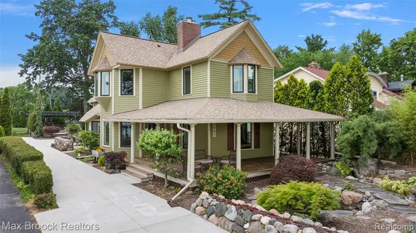 $1,229,000 | 3642 Orchard Lake Road, West Bloomfield, MI 48324