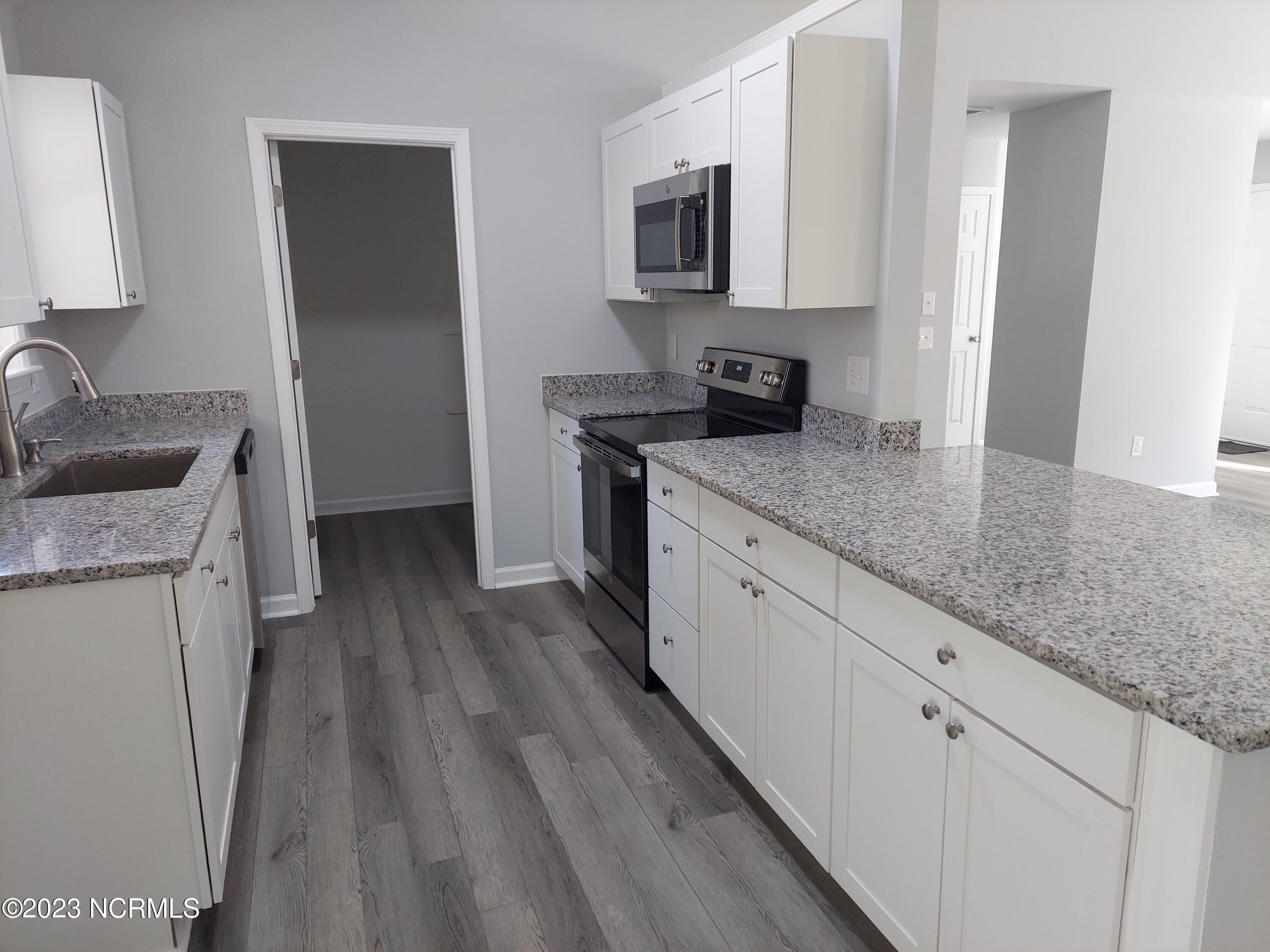 1020 Buckhorn Road Garner, NC 27529 - Photo 2 of 13 Kitchen
