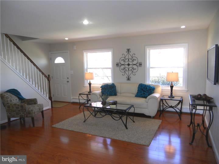 48 Plumtree Road Levittown, PA 19056 - Photo 2 of 17 Living Room
