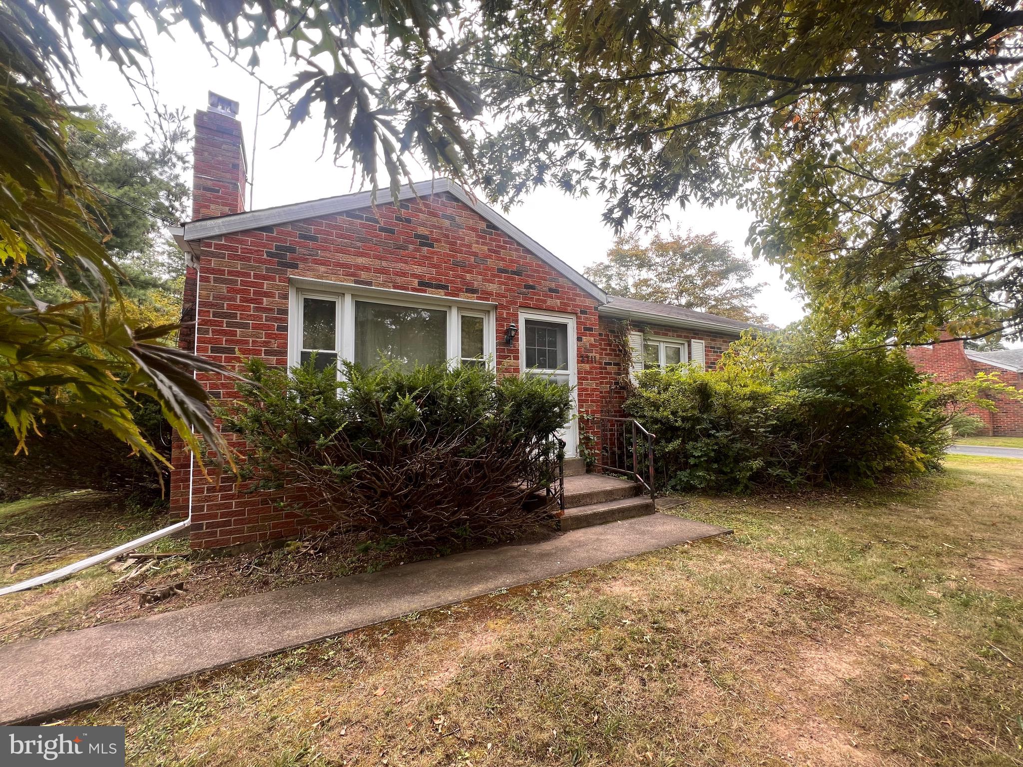 2711 Line Lexington Road Hatfield, PA 19440 - Photo 1 of 50 Gallery Image 1