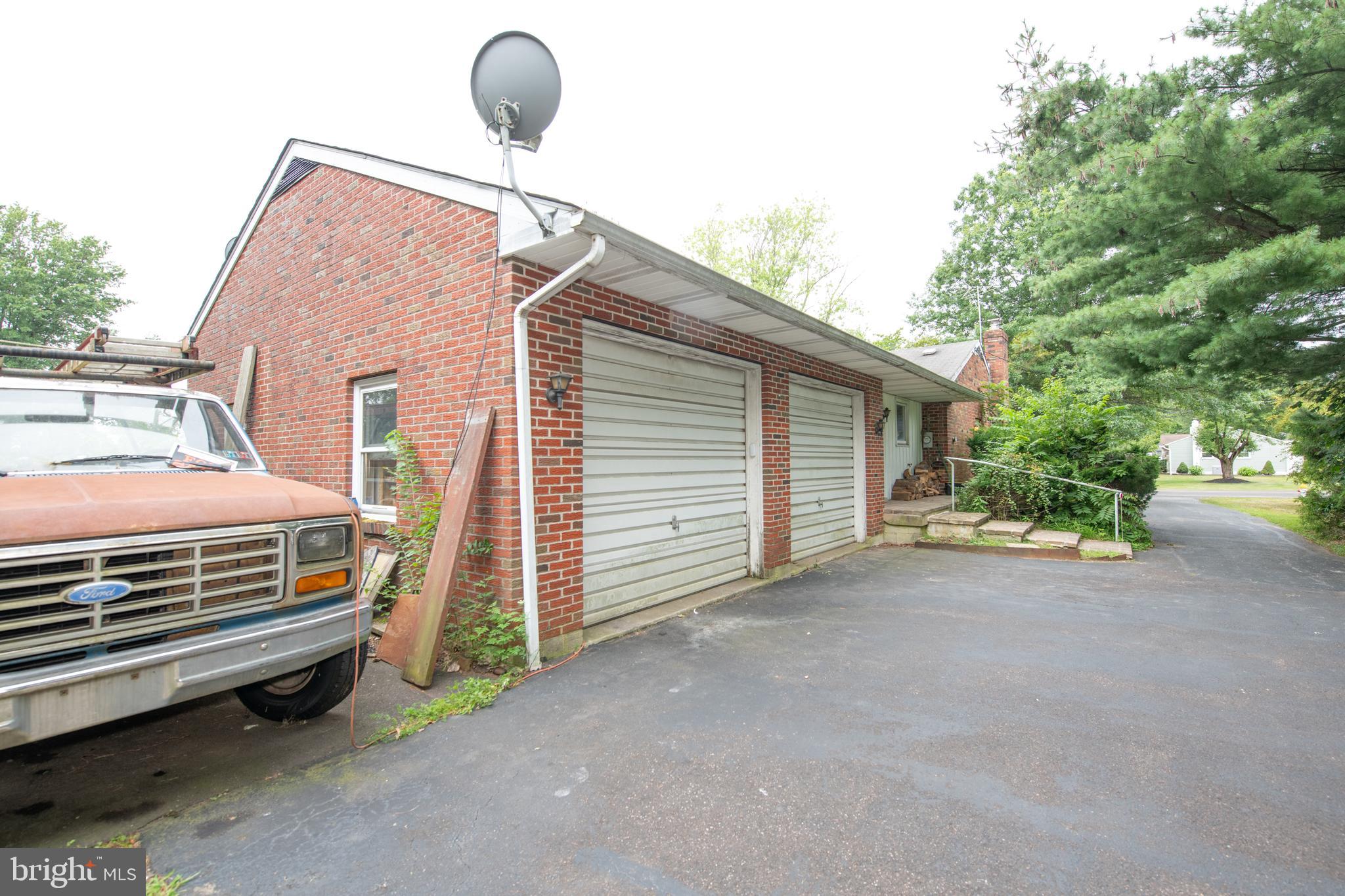2711 Line Lexington Road Hatfield, PA 19440 - Photo 6 of 50 Gallery Image 6