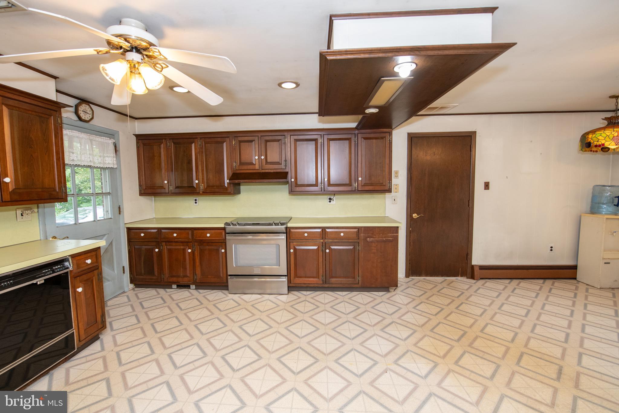 2711 Line Lexington Road Hatfield, PA 19440 - Photo 9 of 50 Gallery Image 9