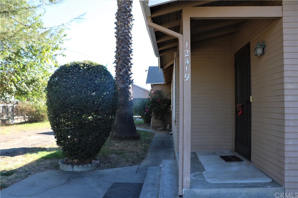 12419 13th Street Yucaipa, CA 92399 - Photo 3 of 23