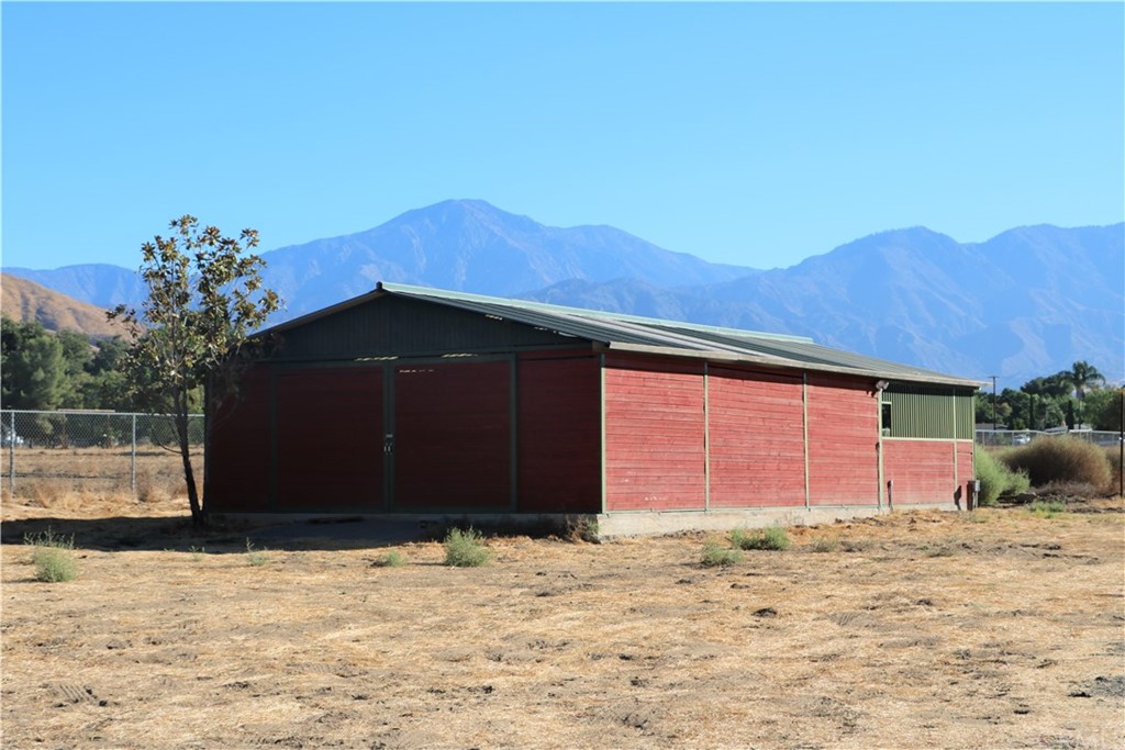 12419 13th Street Yucaipa, CA 92399 - Photo 9 of 23