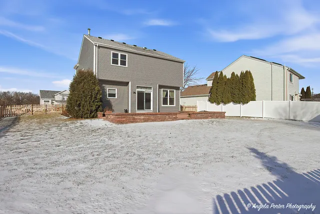 $339,900 | 443 East Stockton Court, Round Lake Beach, IL 60073