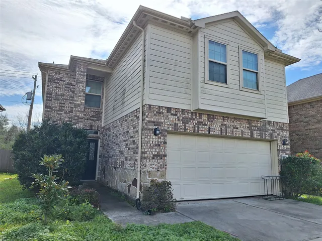 $257,000 | 211 Sea Breeze Drive, Bacliff, TX 77518