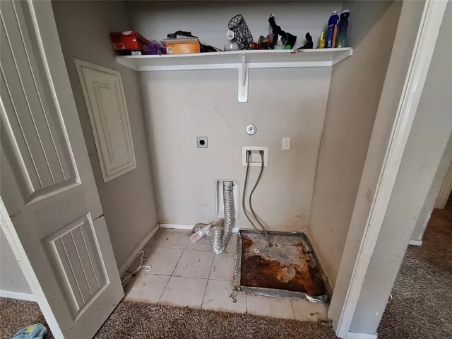 $257,000 | 211 Sea Breeze Drive, Bacliff, TX 77518