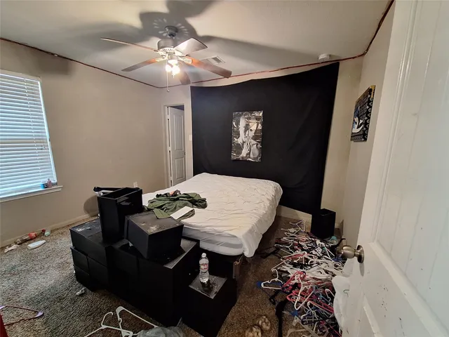 $257,000 | 211 Sea Breeze Drive, Bacliff, TX 77518