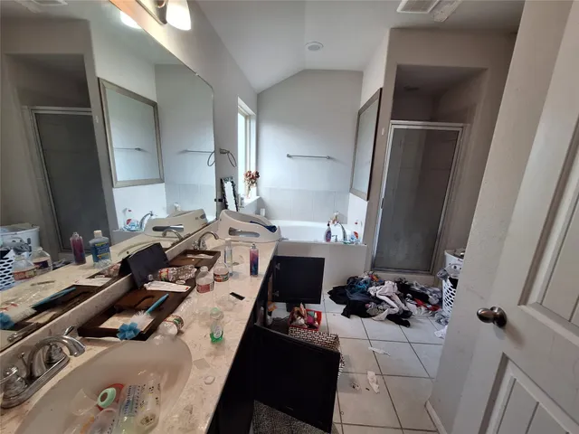 $257,000 | 211 Sea Breeze Drive, Bacliff, TX 77518