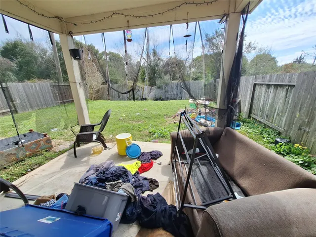 $257,000 | 211 Sea Breeze Drive, Bacliff, TX 77518