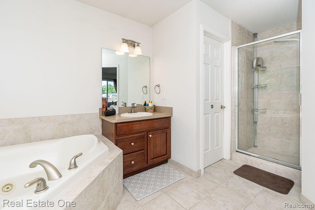 985 Monterey Ln. Rochester Hills, MI 48307 - Photo 38 of 54
