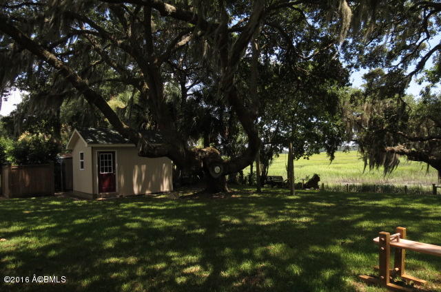 4040 Shell Point Road Beaufort, SC 29906 - Photo 12 of 35 IMG_1399