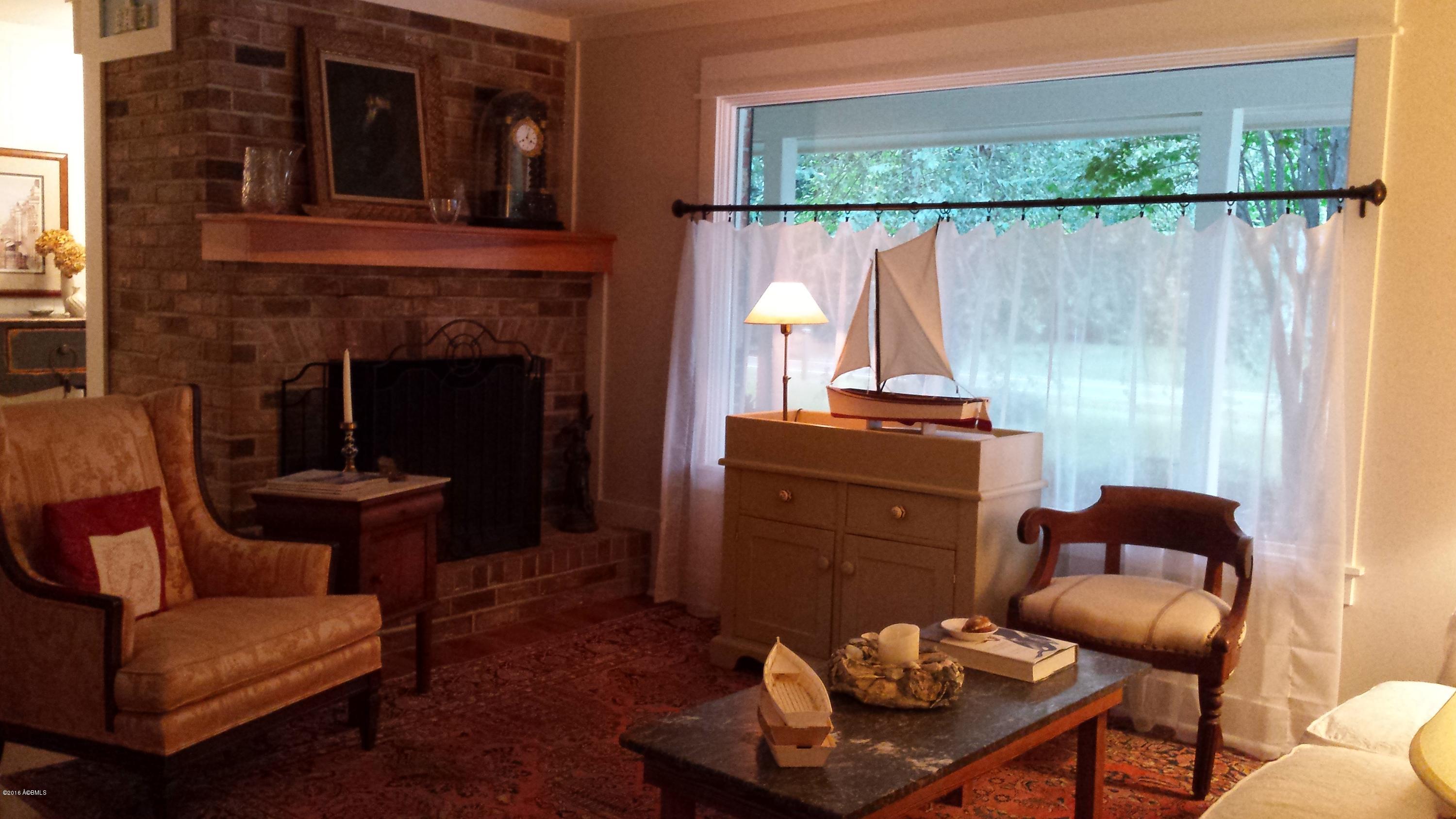 4040 Shell Point Road Beaufort, SC 29906 - Photo 14 of 35 207