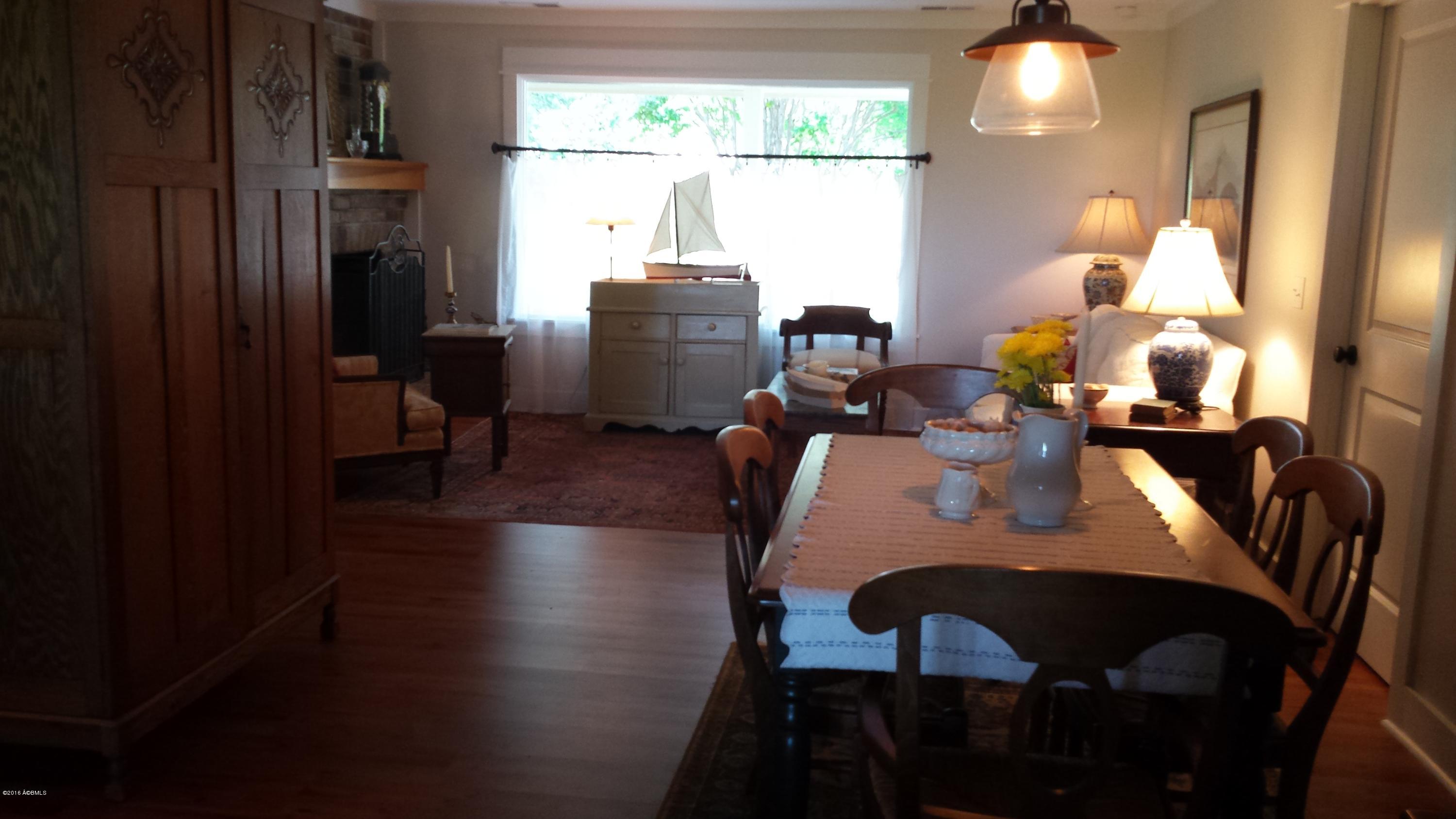 4040 Shell Point Road Beaufort, SC 29906 - Photo 15 of 35 205