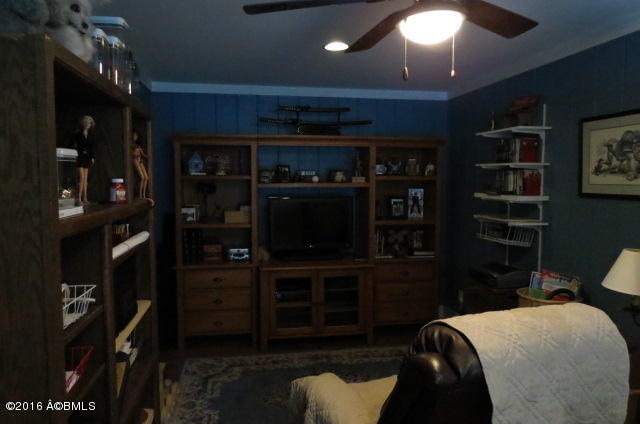 4040 Shell Point Road Beaufort, SC 29906 - Photo 30 of 35 IMG_1373