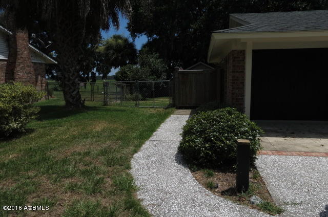 4040 Shell Point Road Beaufort, SC 29906 - Photo 3 of 35 IMG_1392