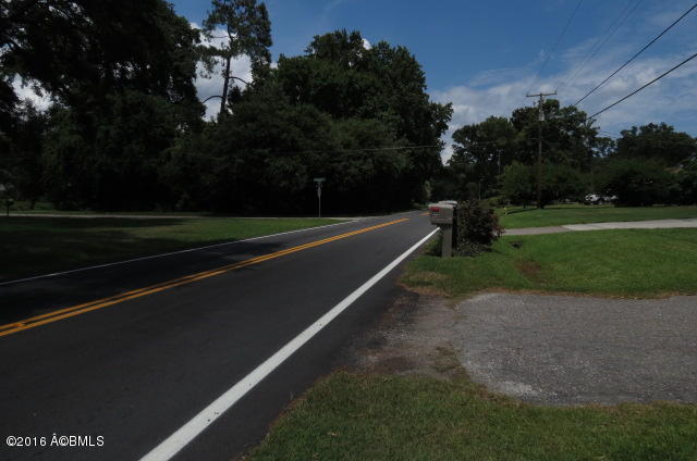 4040 Shell Point Road Beaufort, SC 29906 - Photo 35 of 35 IMG_1389