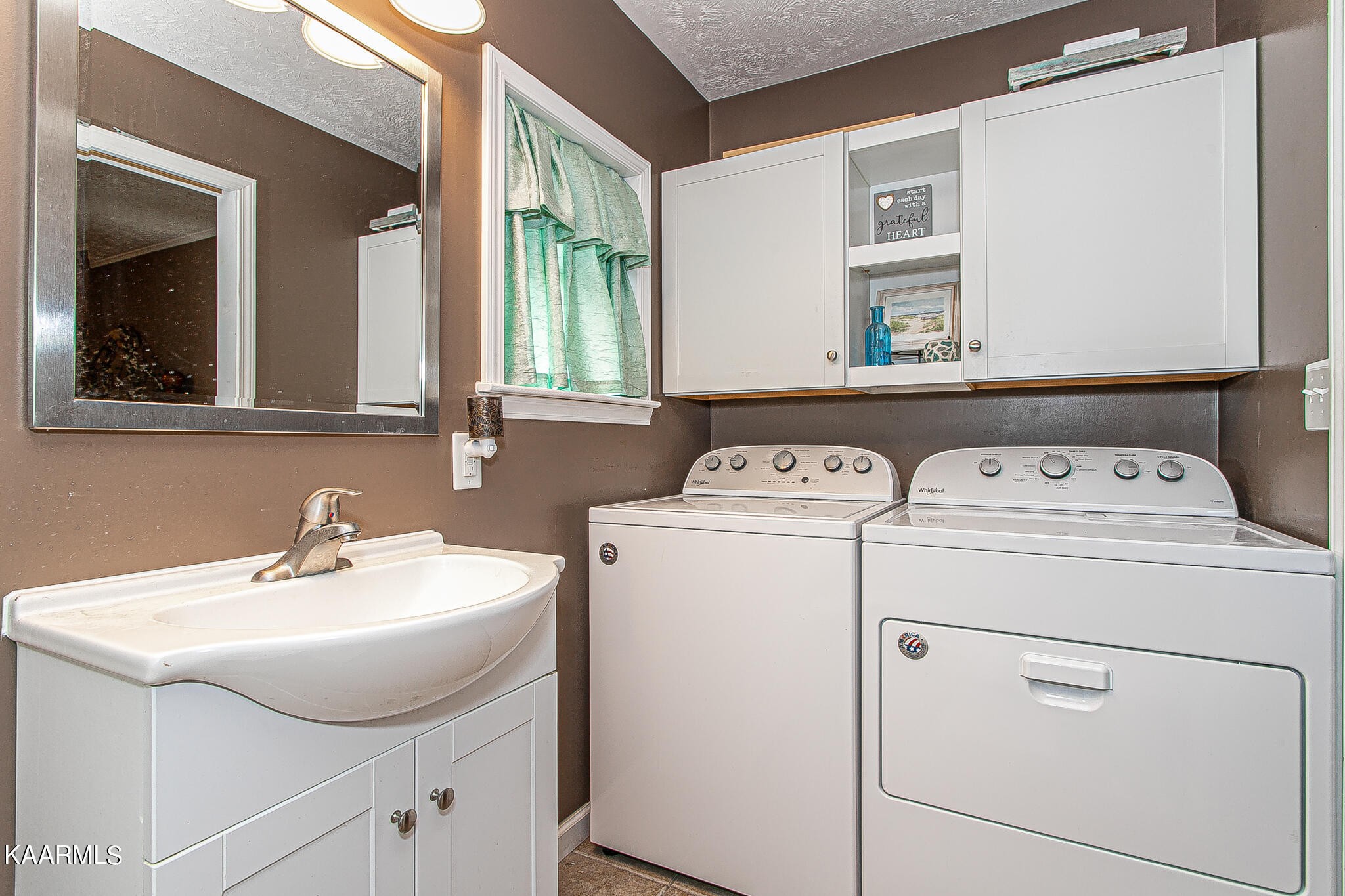 8012 Powell Heights Road Powell, TN 37849 - Photo 18 of 25 Gallery Image 18