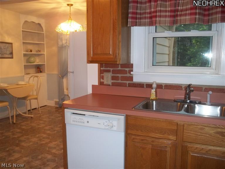2084 Harris Road Broadview Heights, OH 44147 - Photo 10 of 25 Gallery Image 10