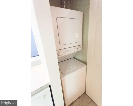 $1,635 | 130-1 Arch Street, Unit 305, Philadelphia, PA 19106