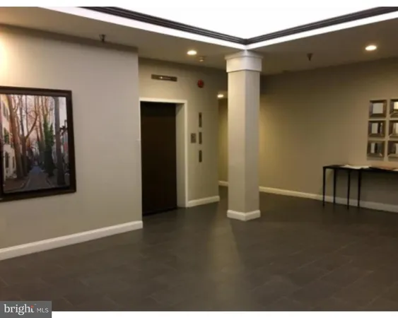 $1,635 | 130-1 Arch Street, Unit 305, Philadelphia, PA 19106