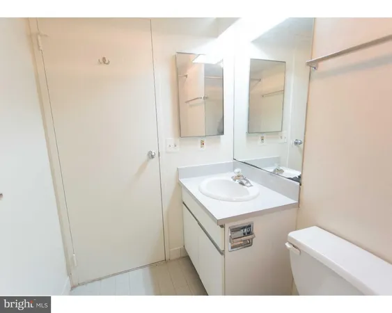 $1,635 | 130-1 Arch Street, Unit 305, Philadelphia, PA 19106