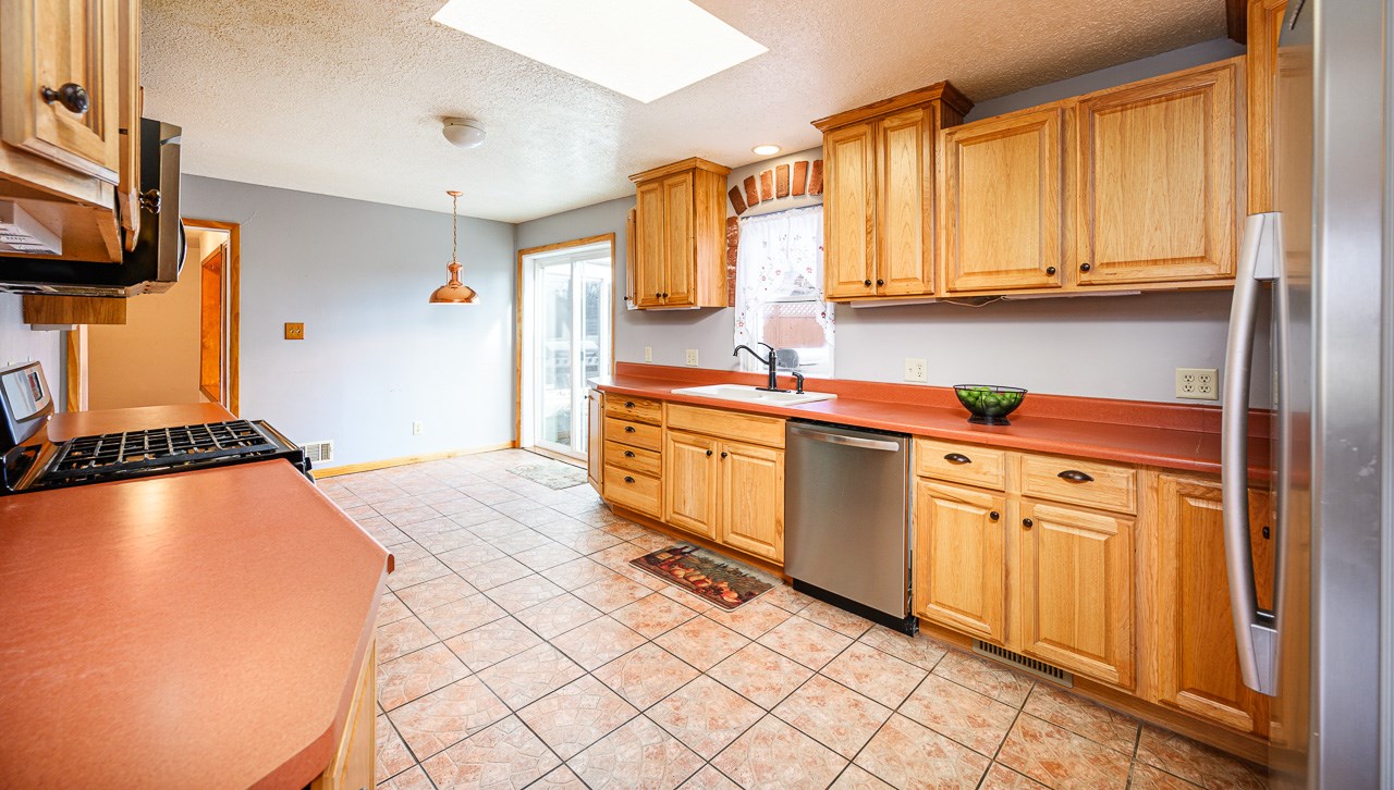 4801 Hartman Road Fort Wayne, IN 46807 - Photo 11 of 36