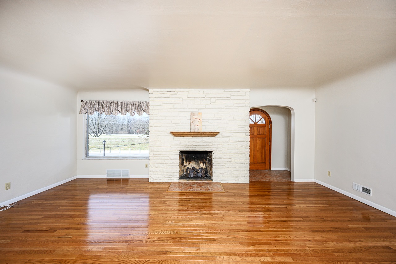 4801 Hartman Road Fort Wayne, IN 46807 - Photo 7 of 36