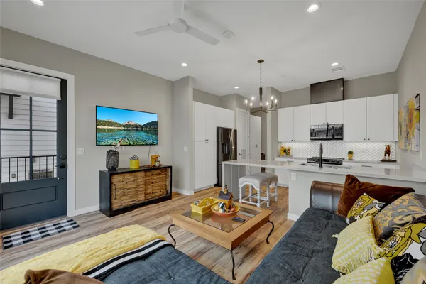 $265,000 | 1208-academy North Academy Avenue, Unit 3101, New Braunfels, TX 78130