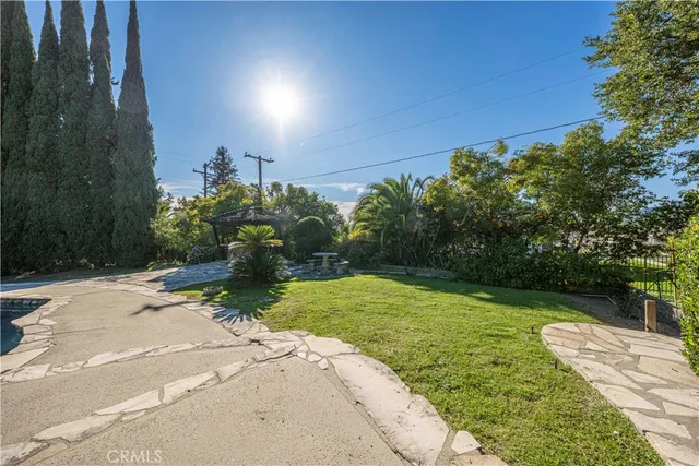 $1,350,000 | 569 North Barranca Avenue, Glendora, CA 91741
