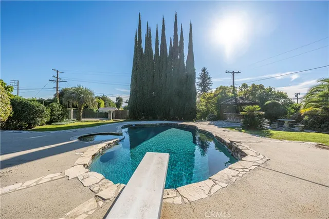 $1,350,000 | 569 North Barranca Avenue, Glendora, CA 91741