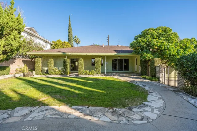 $1,350,000 | 569 North Barranca Avenue, Glendora, CA 91741