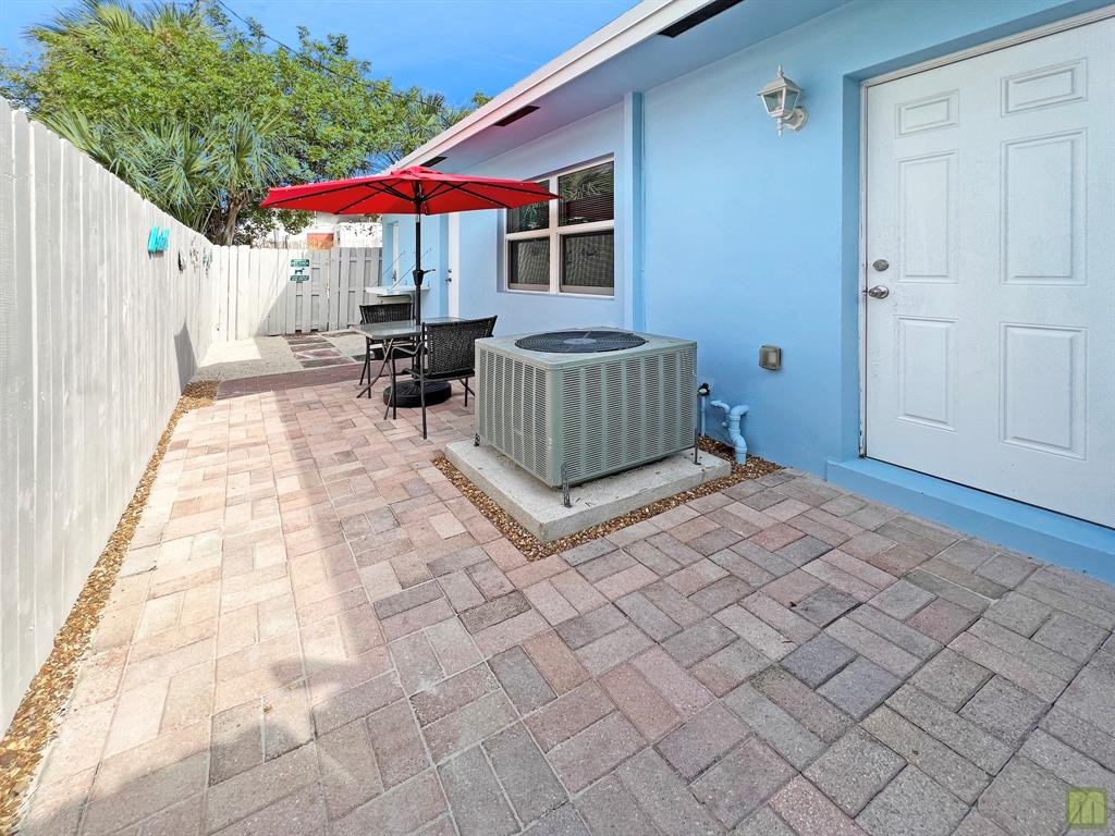 2695 Southeast 1st Court, Unit 3 Pompano Beach, FL 33062 - Photo 17 of 46